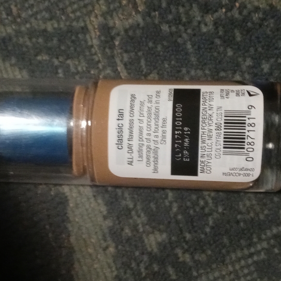 Covergirl makeup - Picture 2 of 4